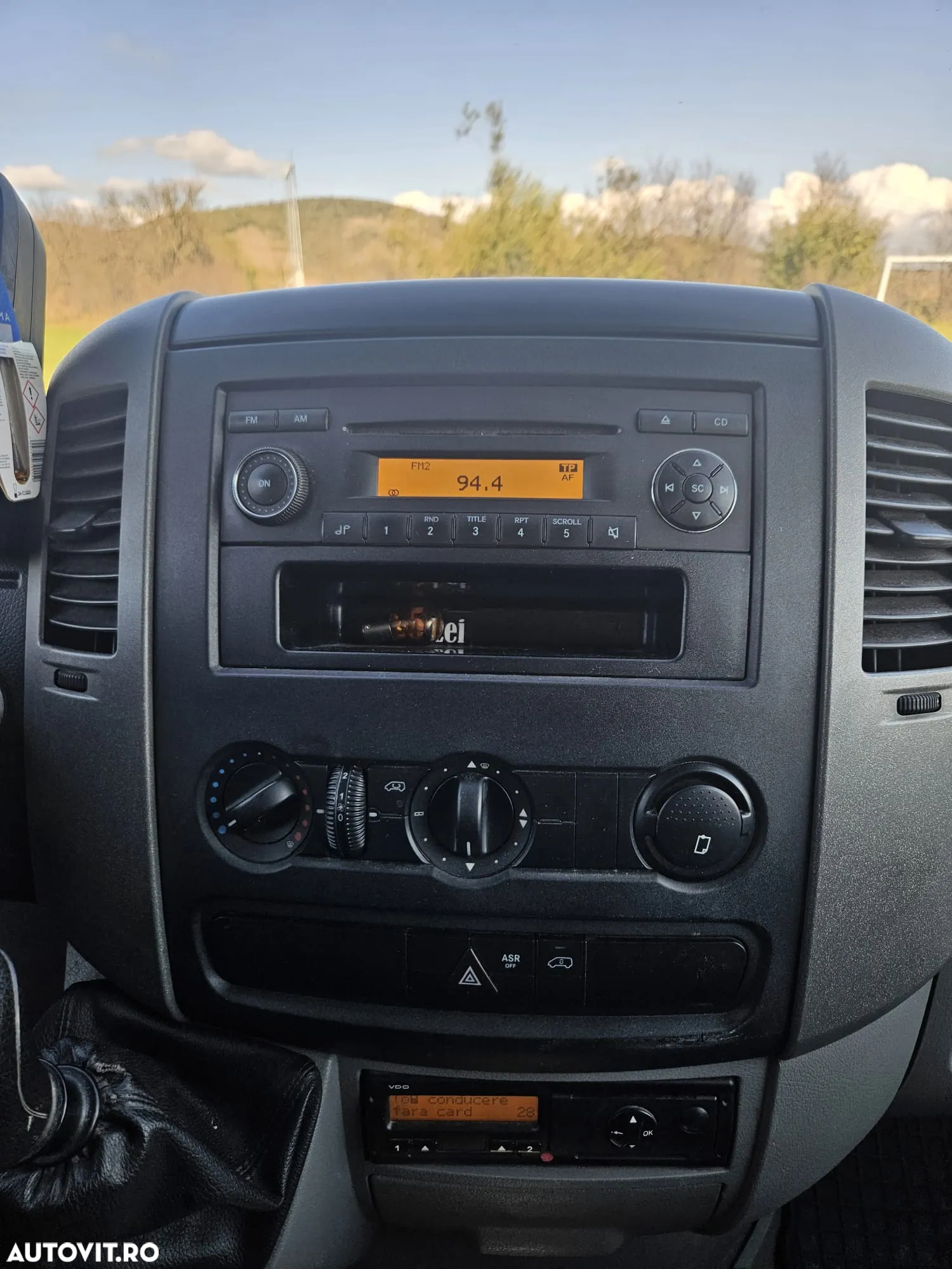 Mercedes-Benz Sprinter - 12