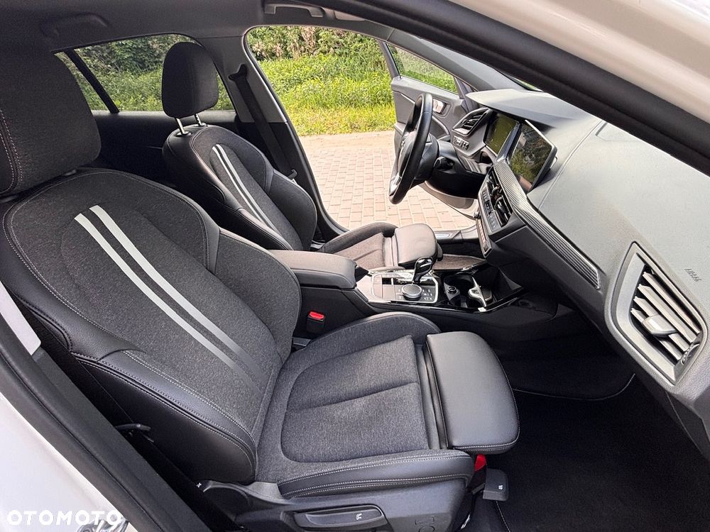 BMW Seria 1 118i Sport Line - 15