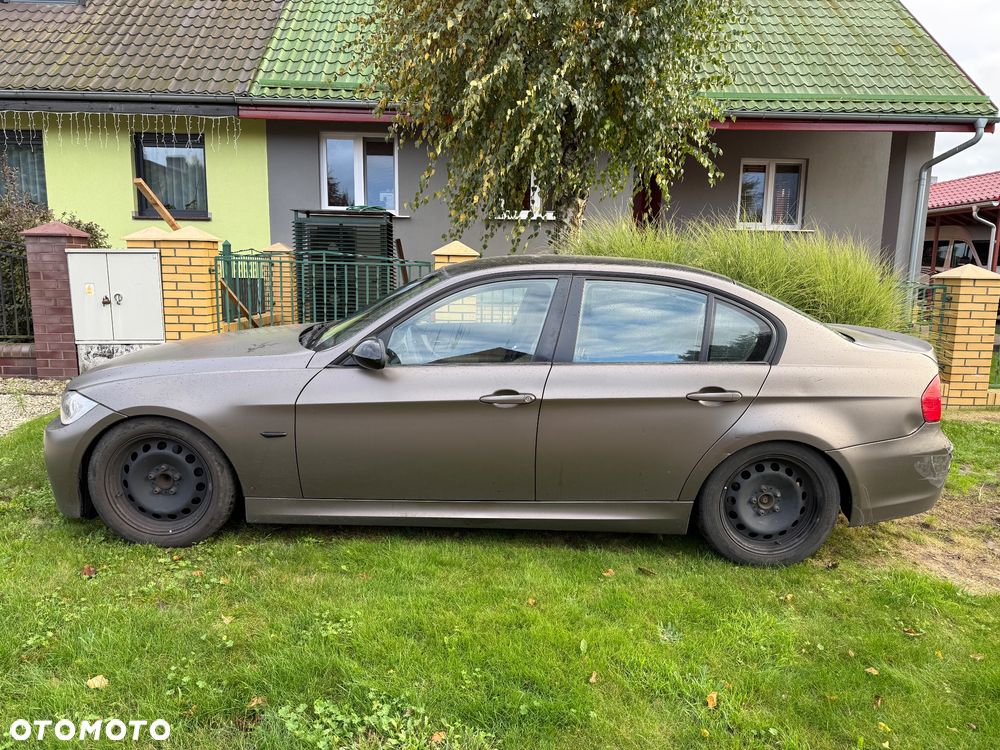 BMW Seria 3 320i - 3
