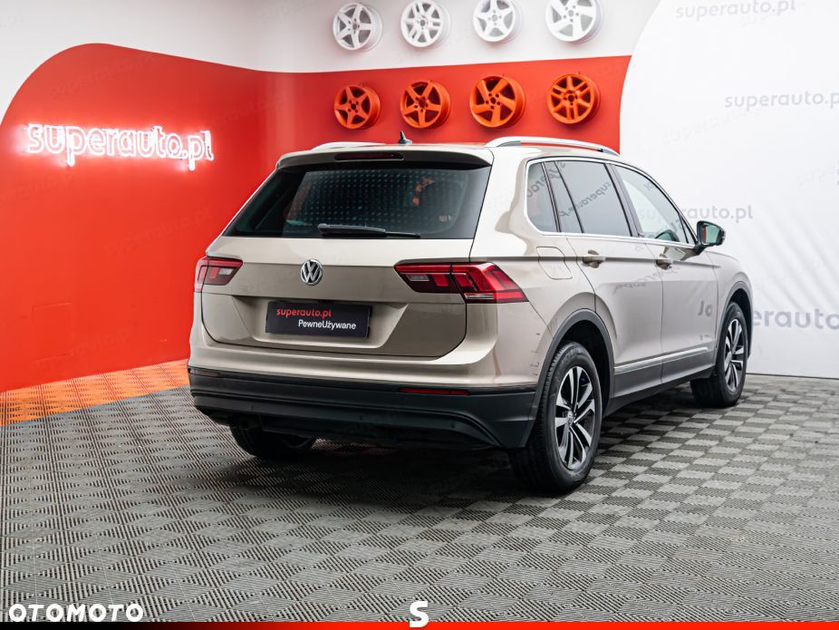 Volkswagen Tiguan 2.0 TSI 4Mot IQ Drive DSG - 6