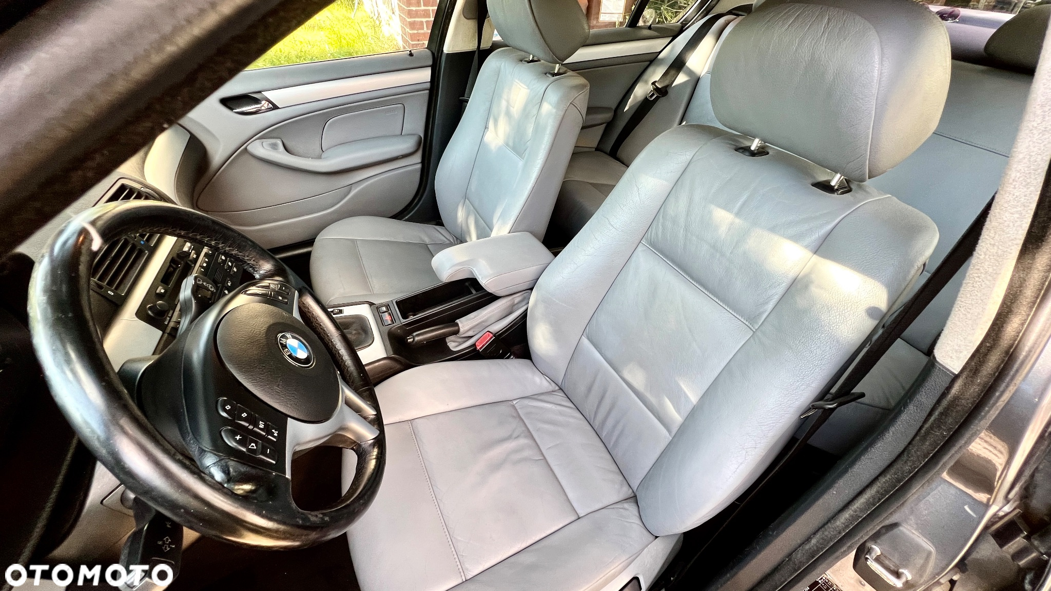 BMW Seria 3 330d - 32
