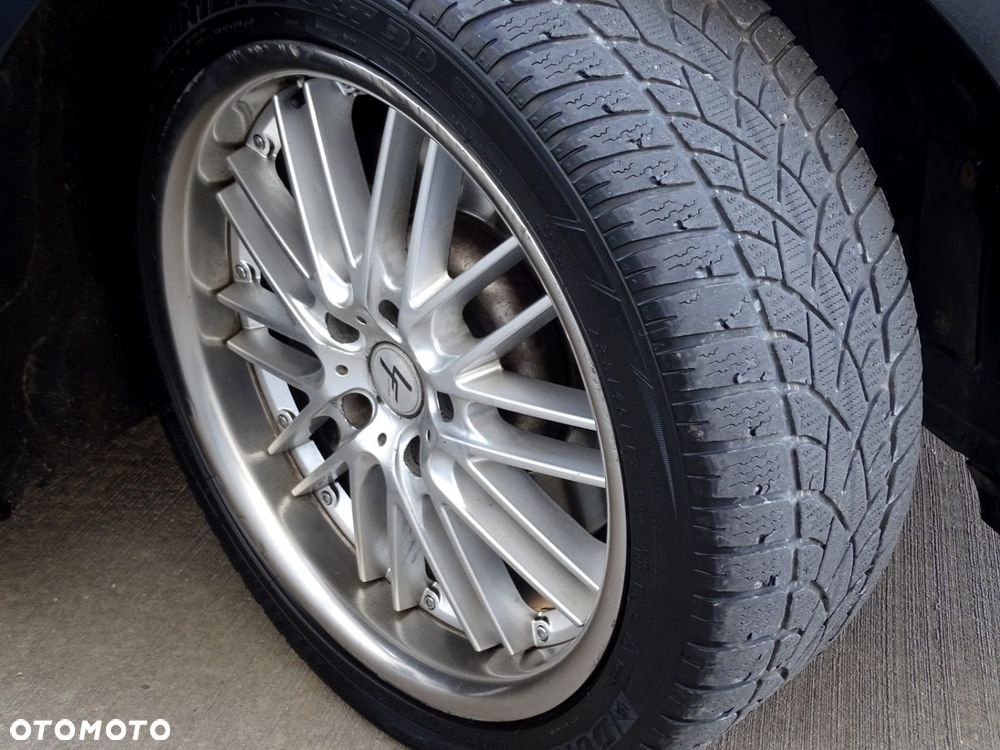 BMW Seria 5 528i xDrive Sport-Aut - 23