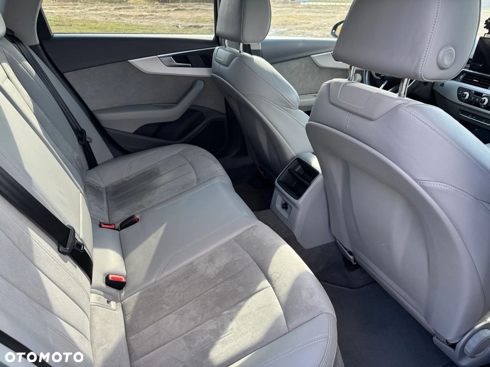 Audi A4 Avant 30 TDI mHEV S tronic - 27