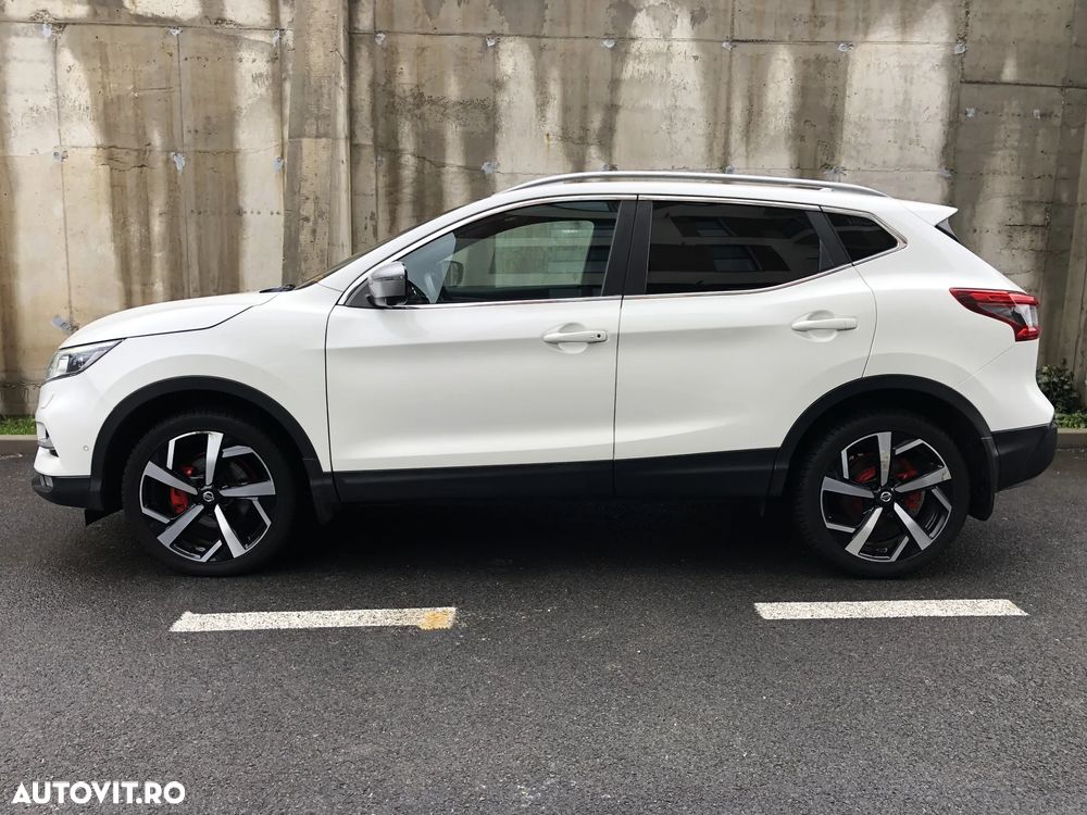 Nissan Qashqai 1.6 DCI Xtronic TEKNA+ - 27