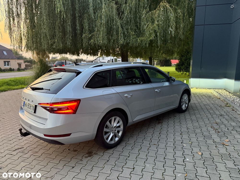 Skoda Superb 2.0 TDI SCR Ambition - 21