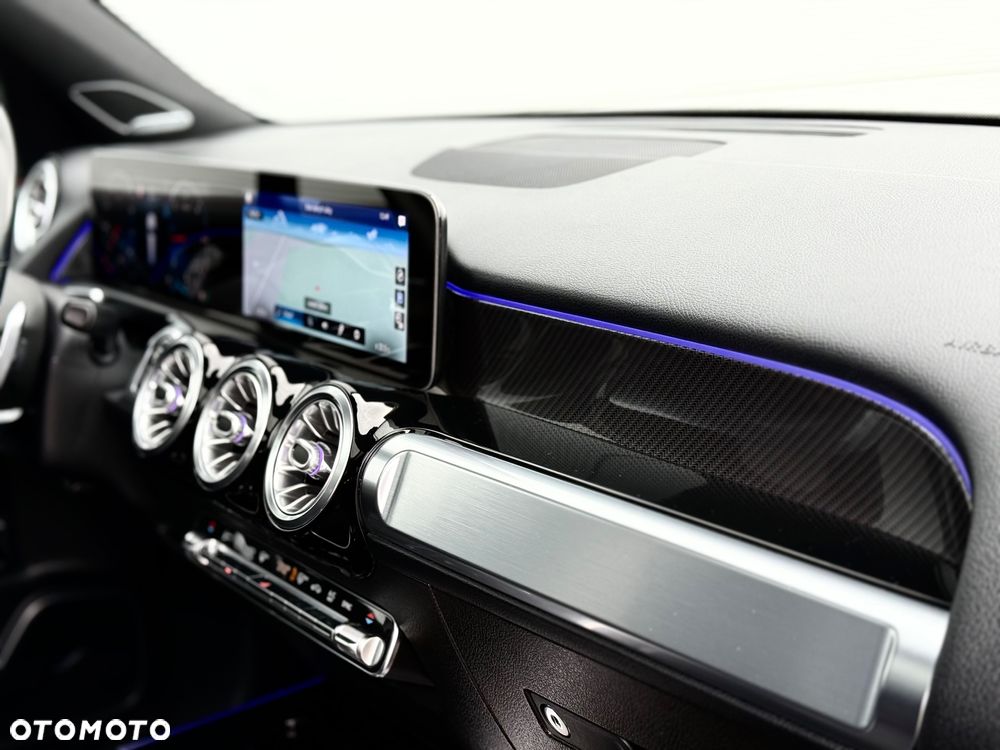 Mercedes-Benz GLB 200 d 8G-DCT AMG Line - 34