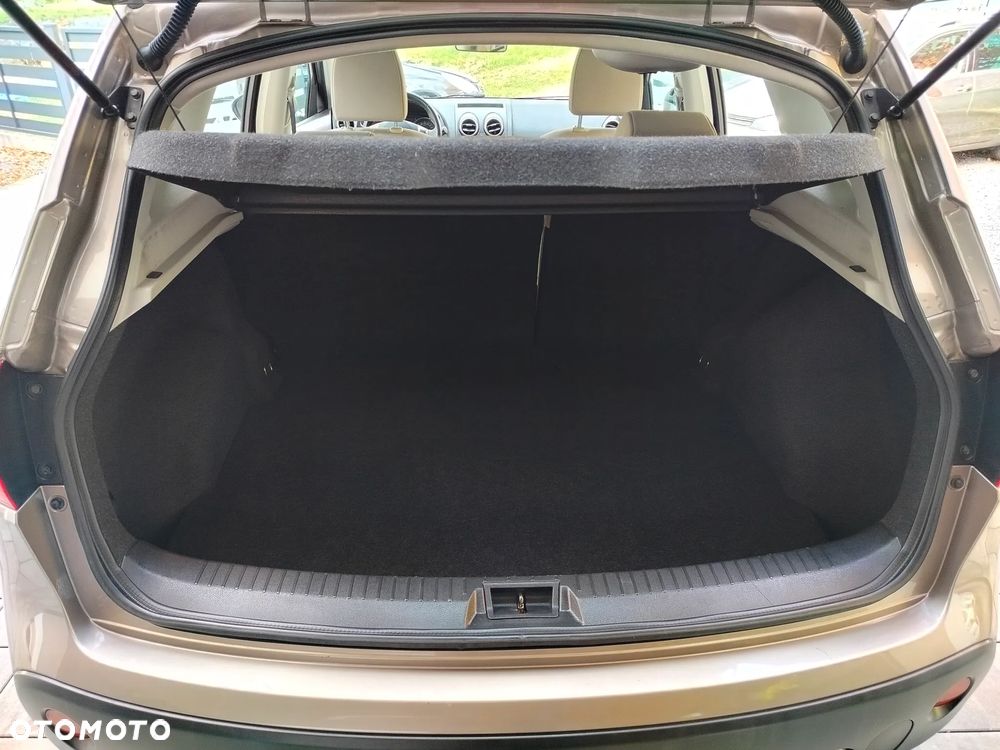 Nissan Qashqai 1.6 I-Way - 23