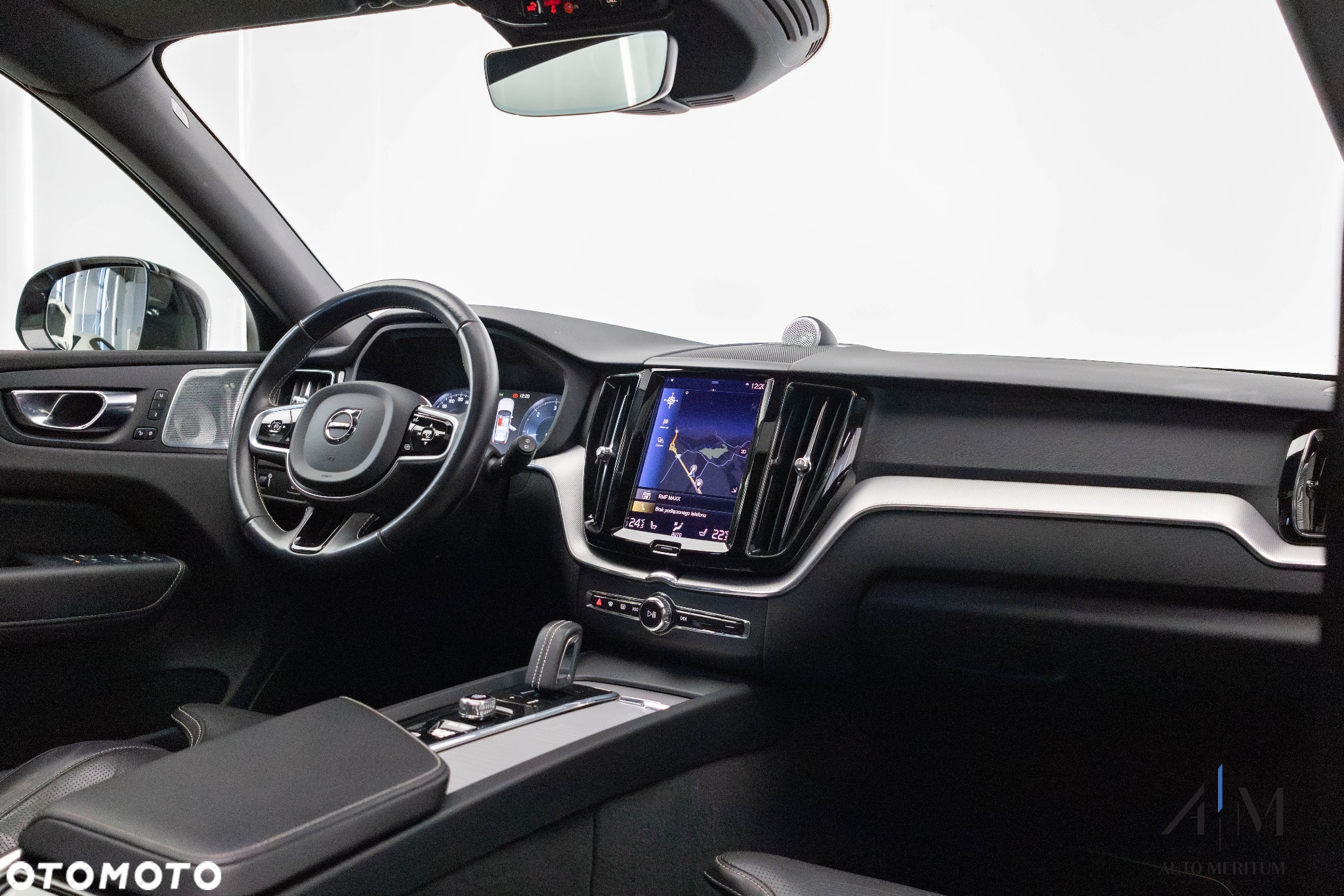 Volvo XC 60 B4 D AWD Ultimate Dark - 11