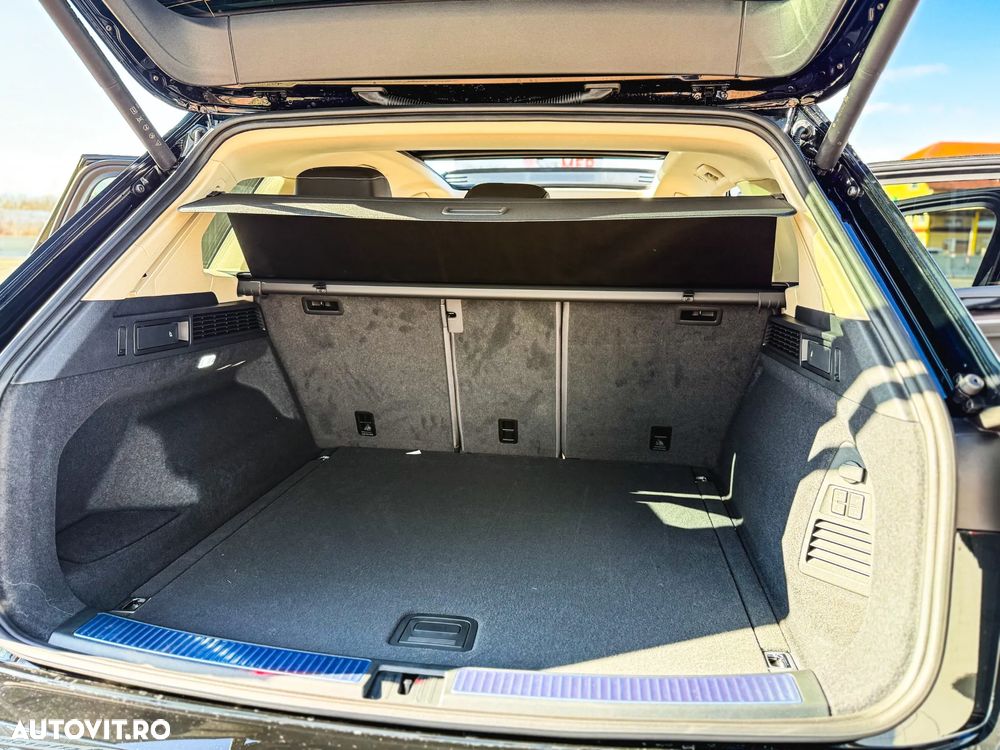 Volkswagen Touareg V6 TDI 4MOTION Elegance - 27