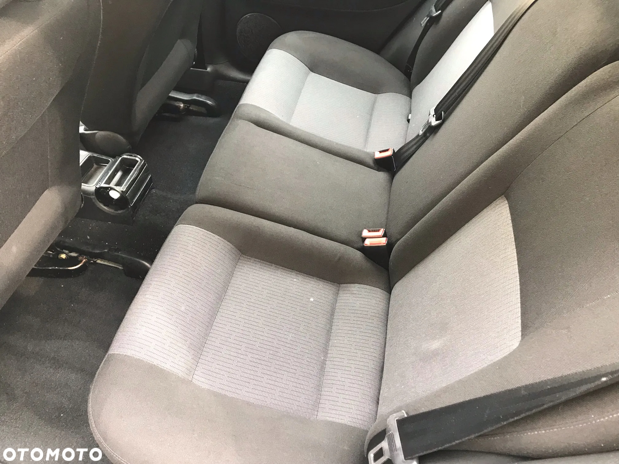 Volkswagen Golf IV 1.6 Basis - 5