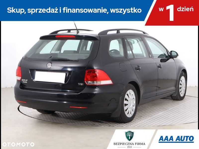 Volkswagen Golf - 6