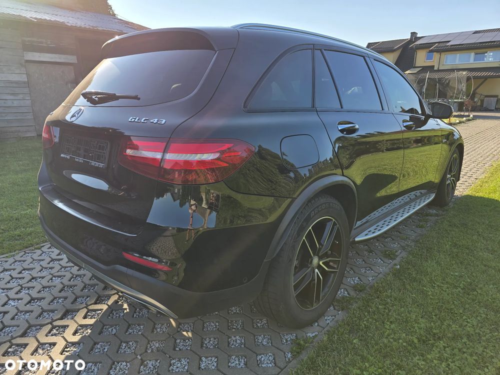 Mercedes-Benz GLC - 3