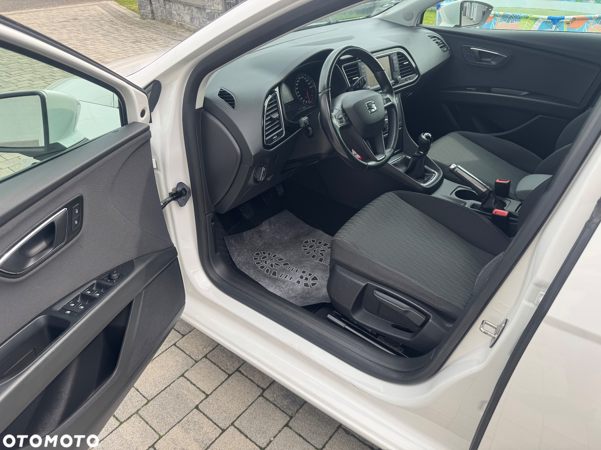Seat Leon ST 1.6 TDI CONNECT - 8