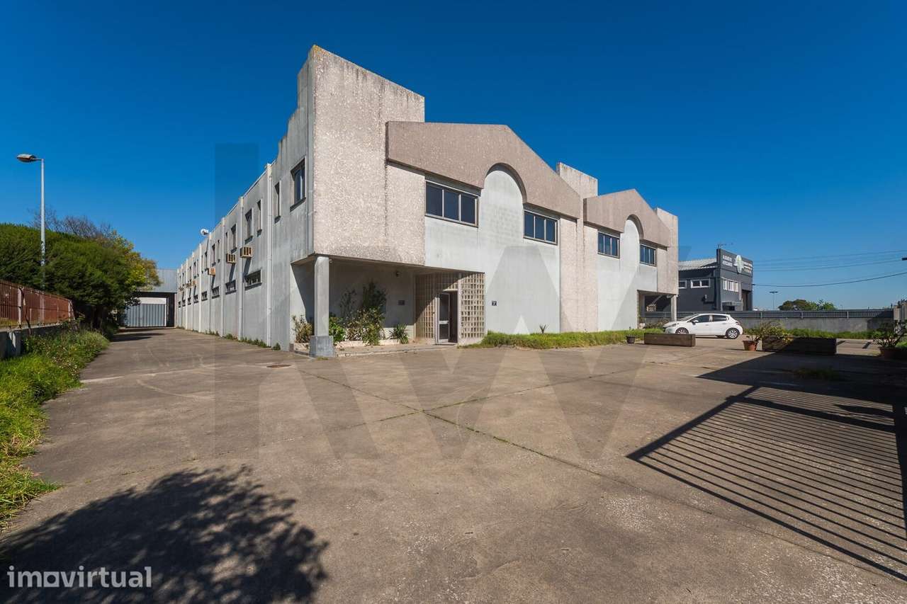 PARQUE  INDÚSTRIAL,  ESCRITÓRIOS e ARMAZÉNS em CONDOMINÍO FECHADO  Pri - Grande imagem: 2/60