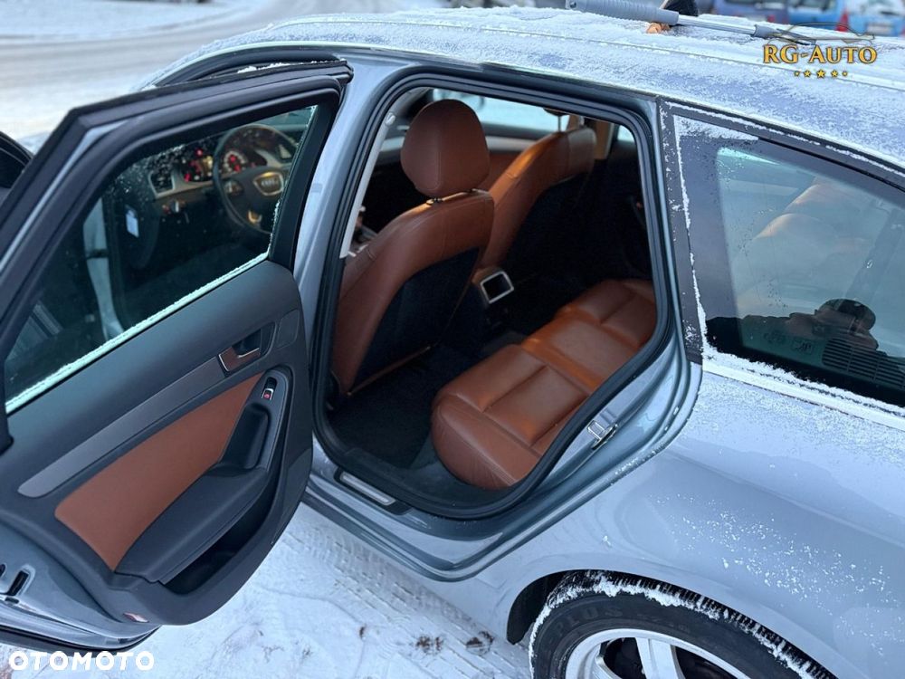 Audi A4 Avant - 30