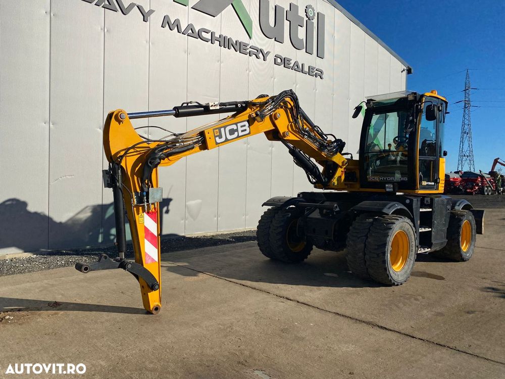 JCB 110WT Excavator pe Roti - 8