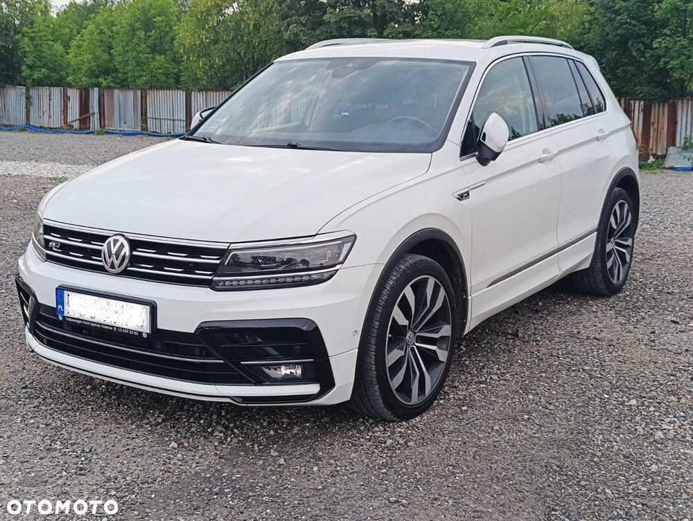 Volkswagen Tiguan - 1