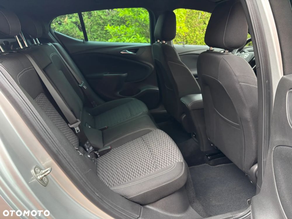 Opel Astra 1.4 Turbo Innovation - 20