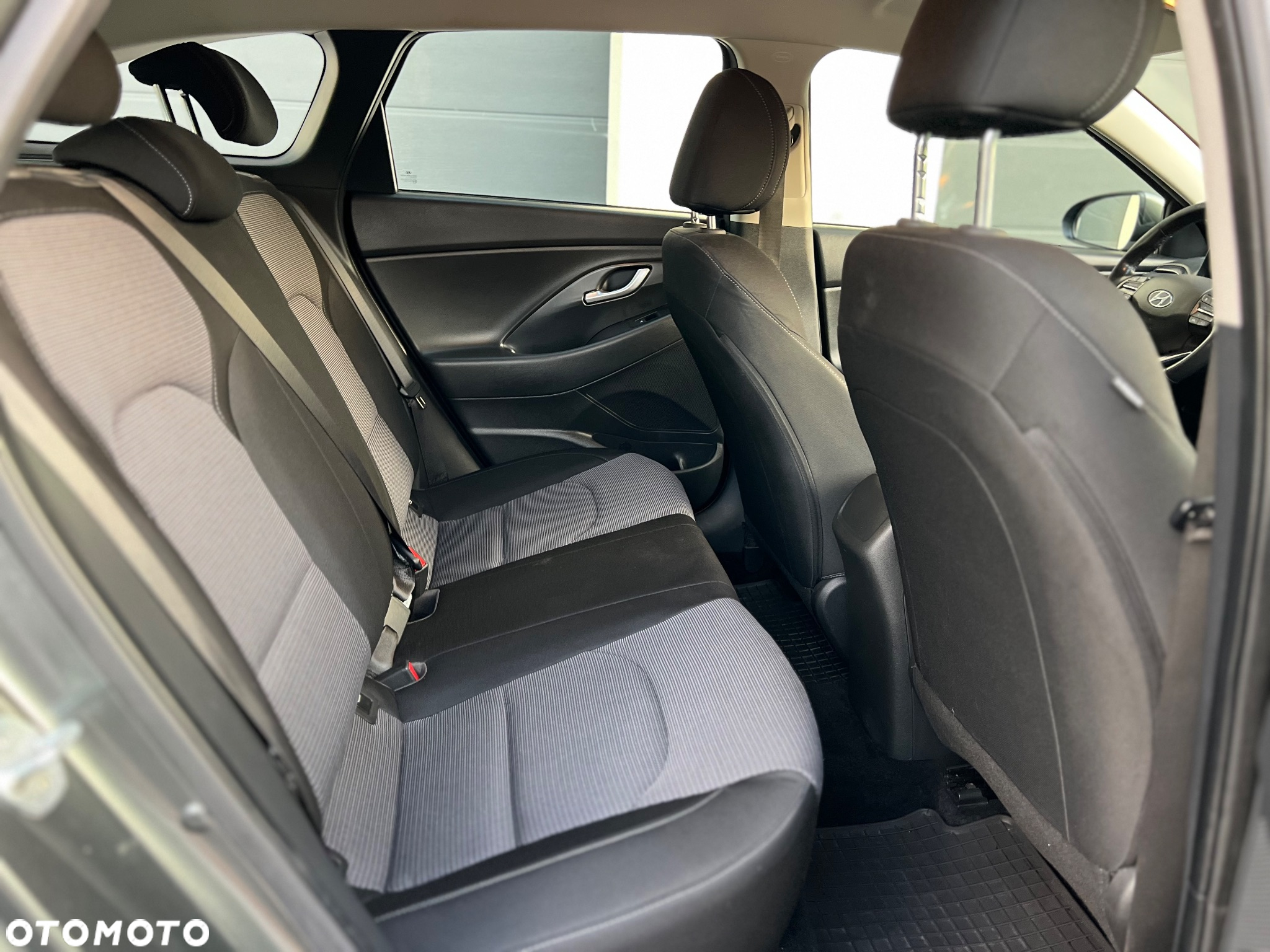 Hyundai i30 1.6 D Classic + - 23
