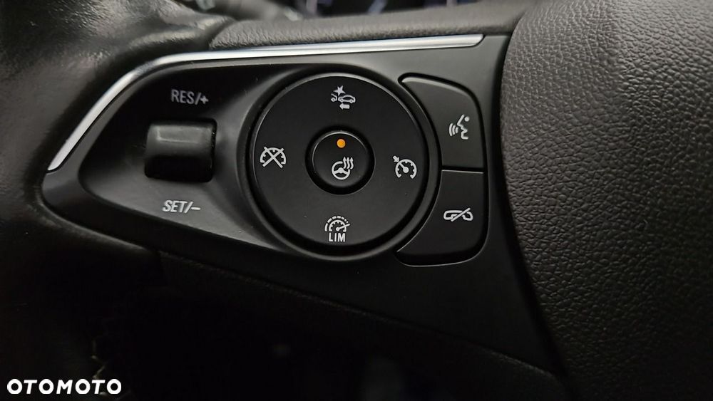Opel Insignia 1.6 T Exclusive S&S - 17