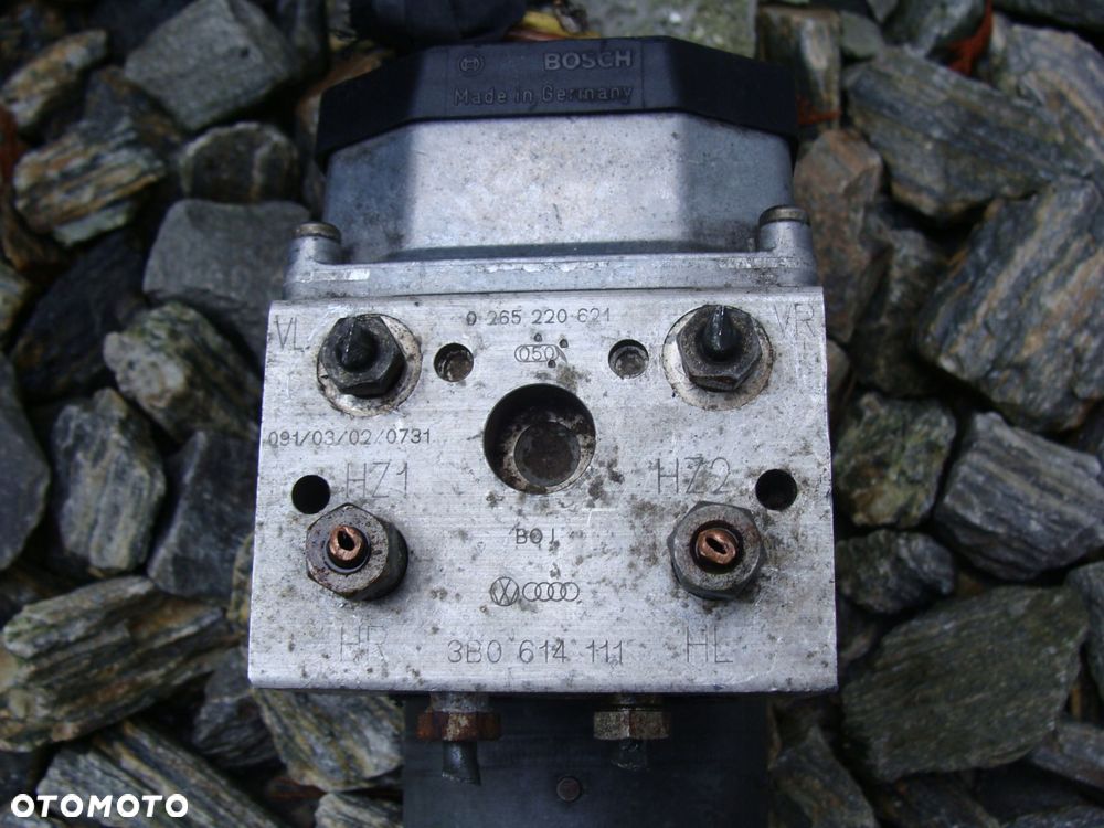 abs audi a4 a6 passat b5 3b0614111 0273004310 ! - 2