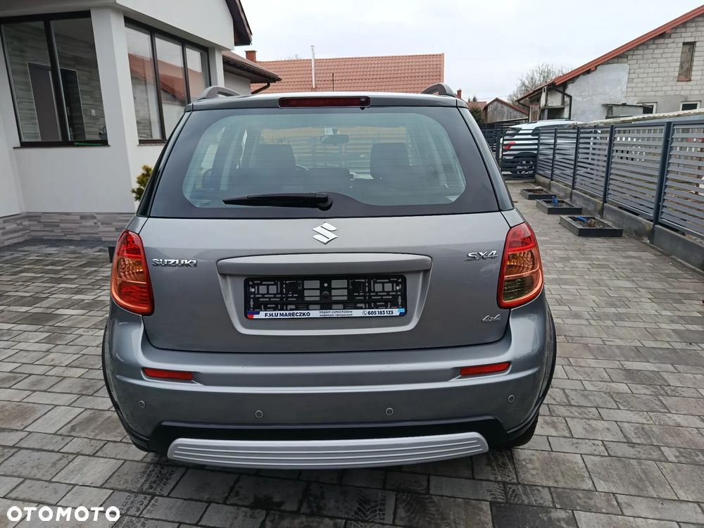 Suzuki SX4 - 10