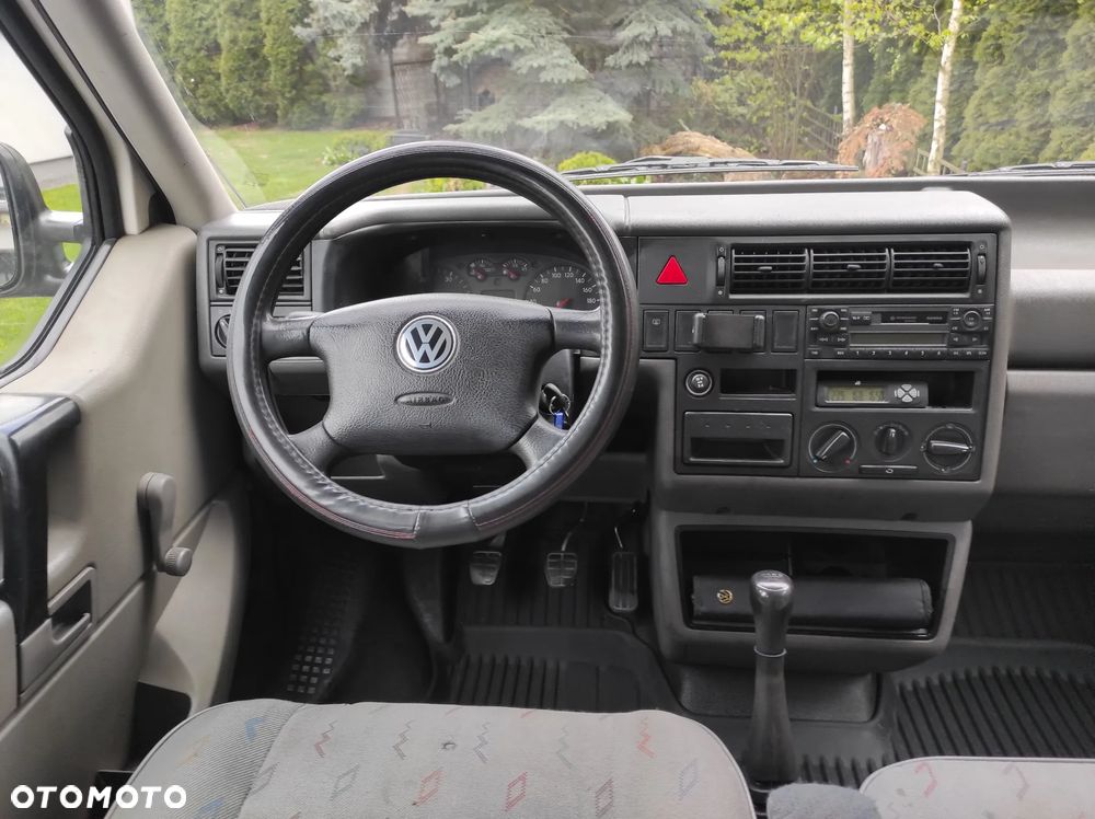 Volkswagen Transporter Escapade - 16