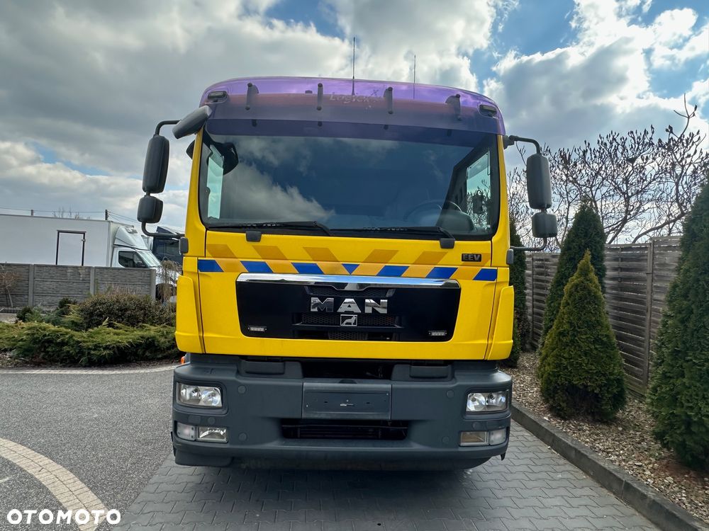 MAN TGM 18.250  2011 Pomoc Drogowa Laweta Widły - 2
