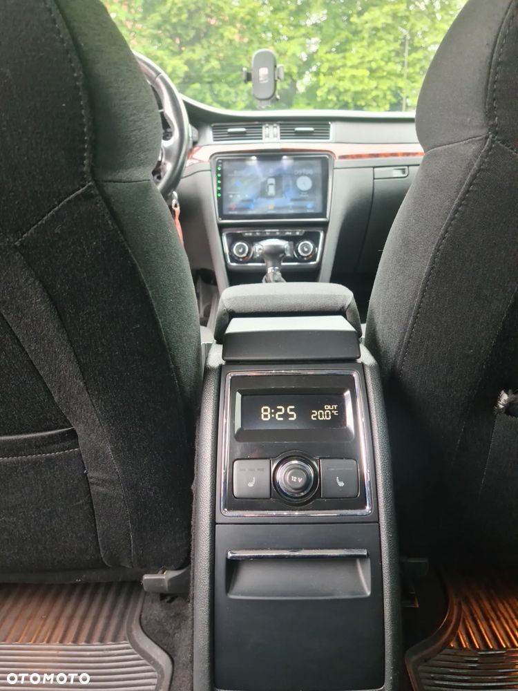 Skoda Superb 1.8 TSI Elegance DSG - 14