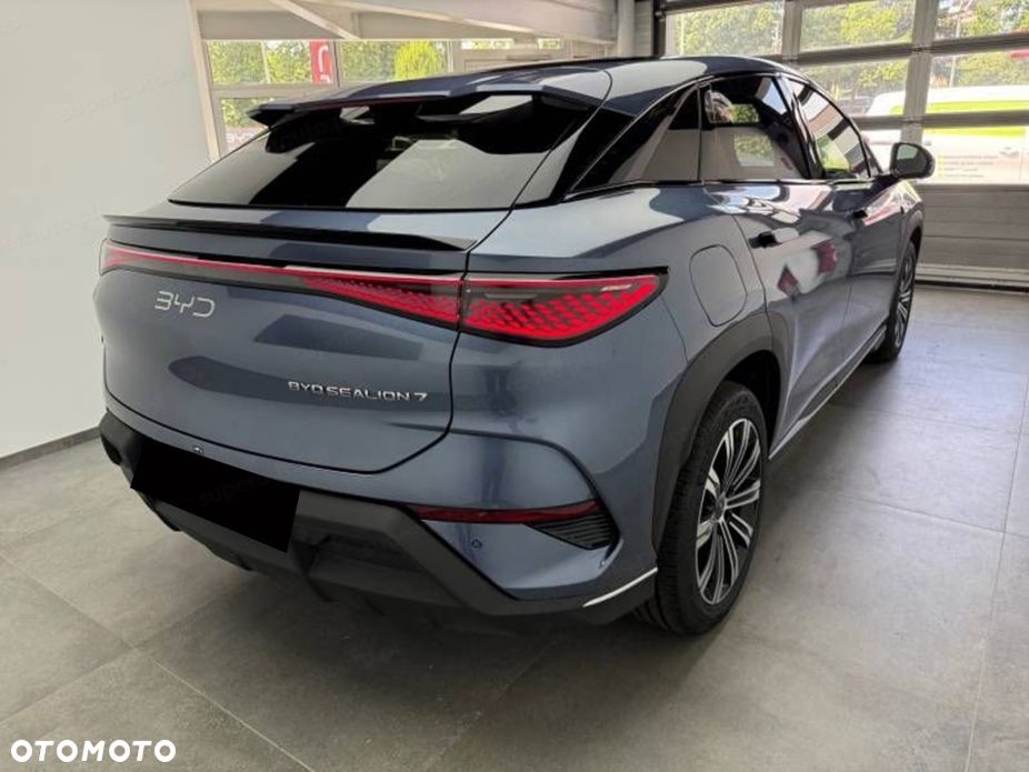 BYD Sealion 7 - 5