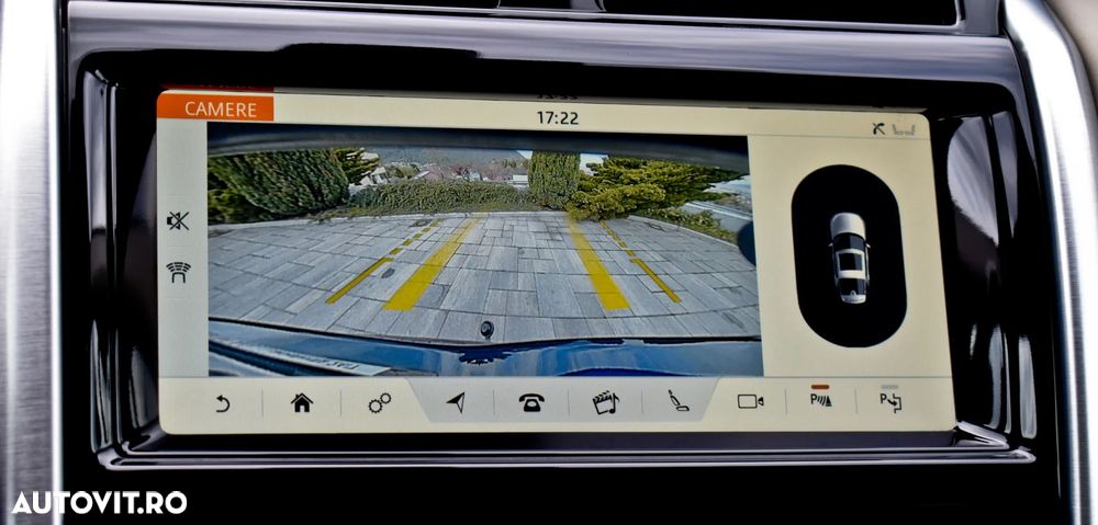 Land Rover Discovery 3.0 L SD6 HSE Luxury - 13