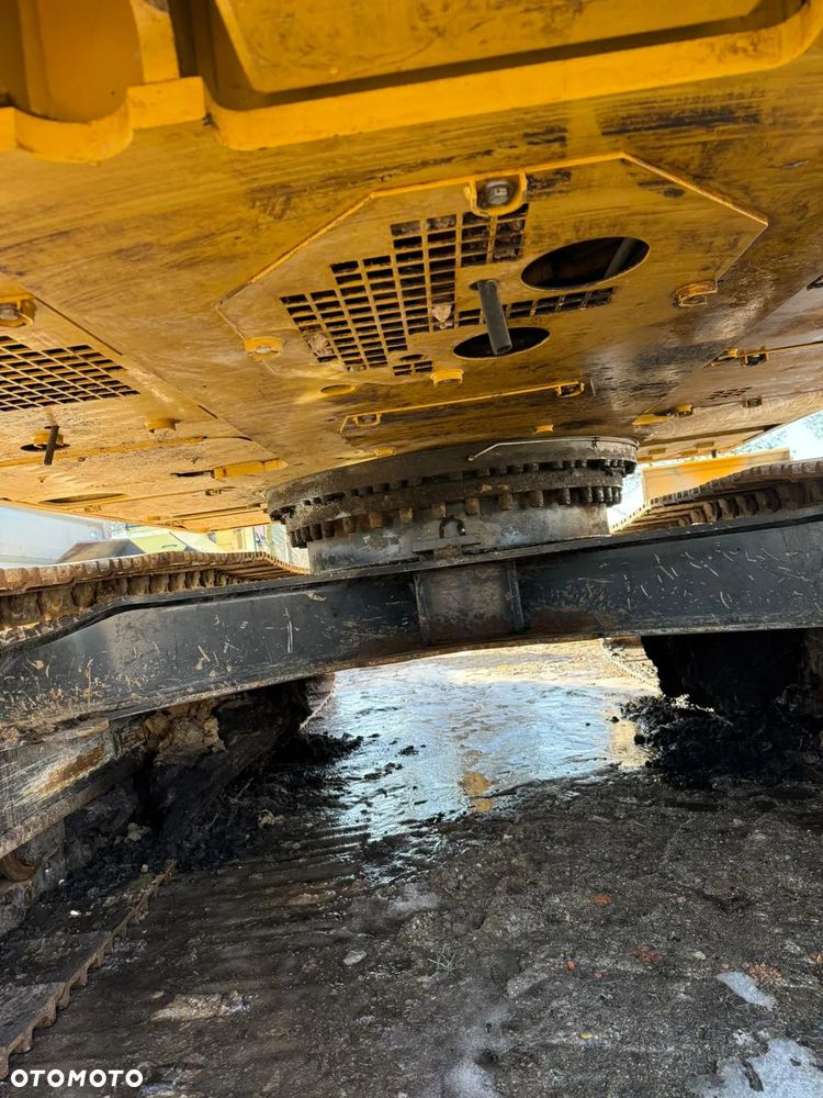 Caterpillar 323 - 13