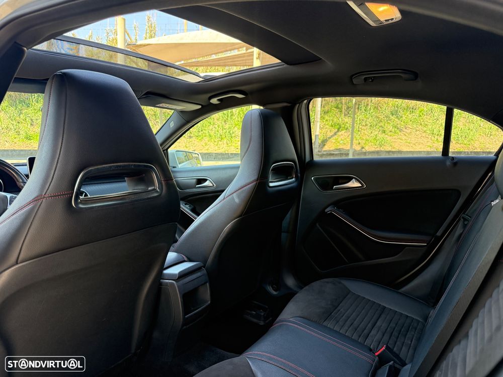 Mercedes-Benz A 180 d AMG Line - 14