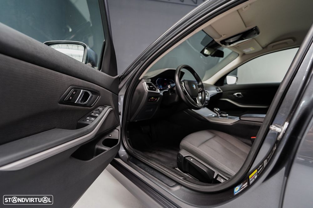 BMW 330 e Corporate Edition Auto - 12