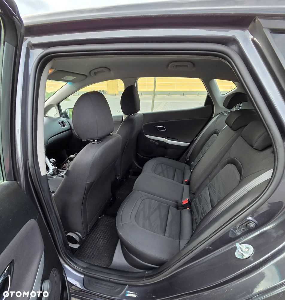 Kia Ceed 1.6 GDI L - 8