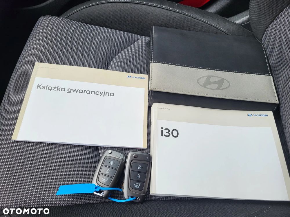 Hyundai i30 1.5 DPI Classic + - 18