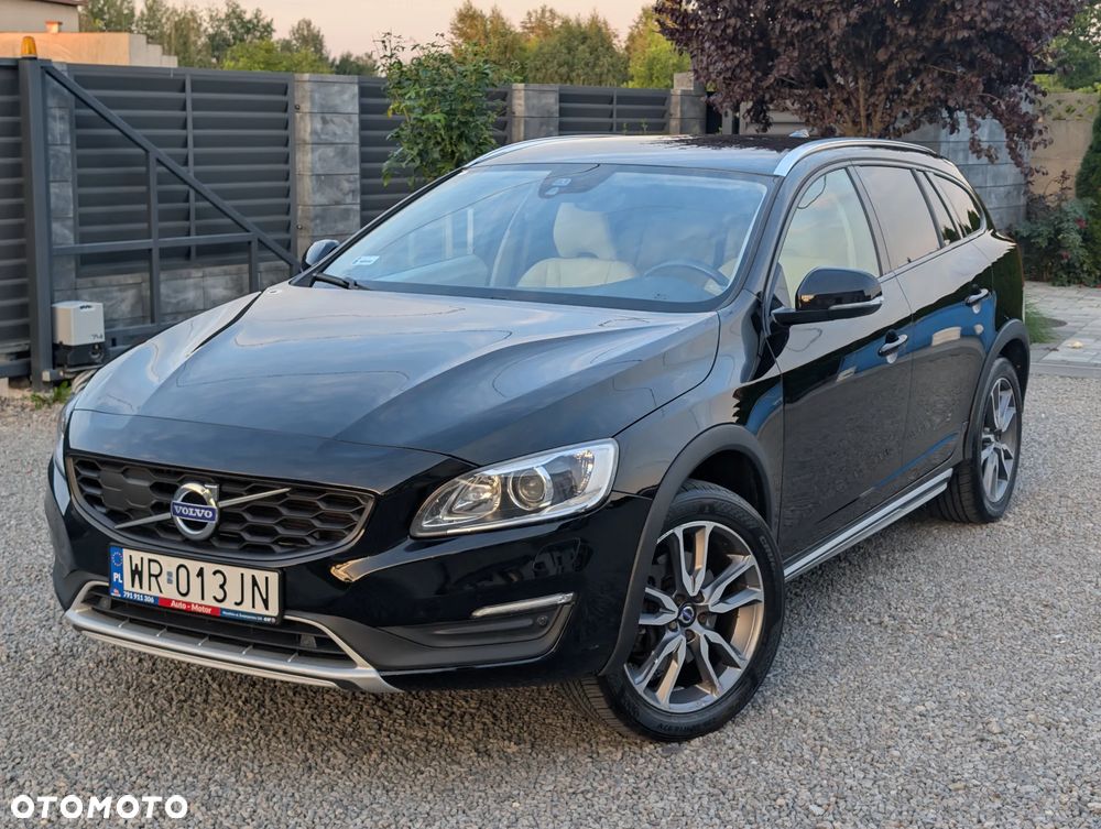 Volvo V60 Cross Country D4 Drive-E Summum