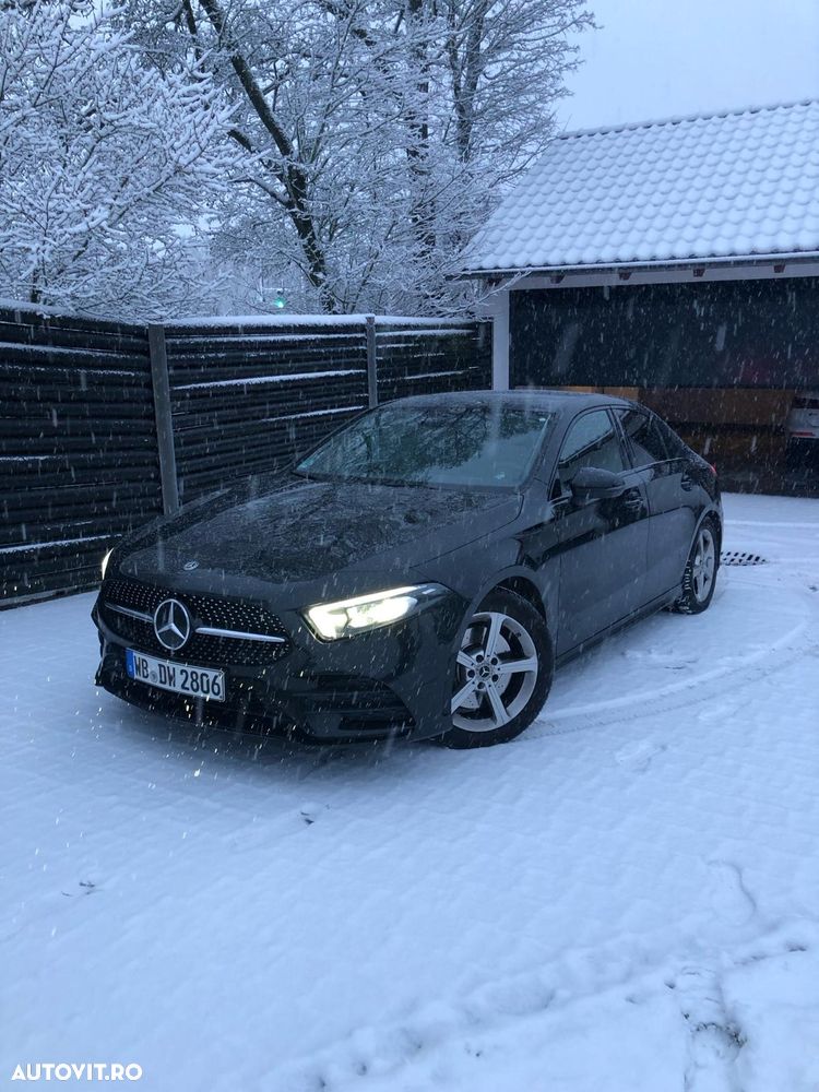 Mercedes-Benz A 220 4Matic 7G-DCT AMG Line - 14