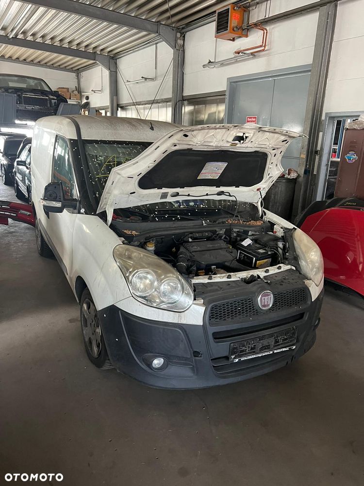 FIAT DOBLO II BELKA ZWIESZENIA TYŁ KPL. - 1