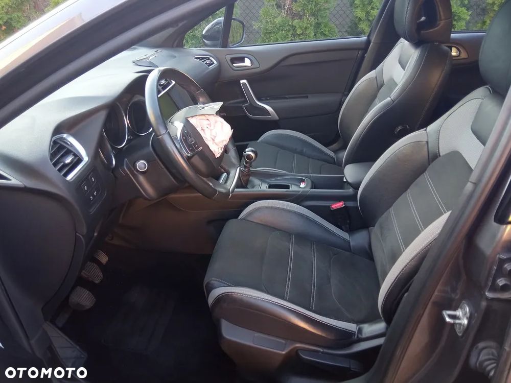 DS Automobiles DS 4 Crossback - 14