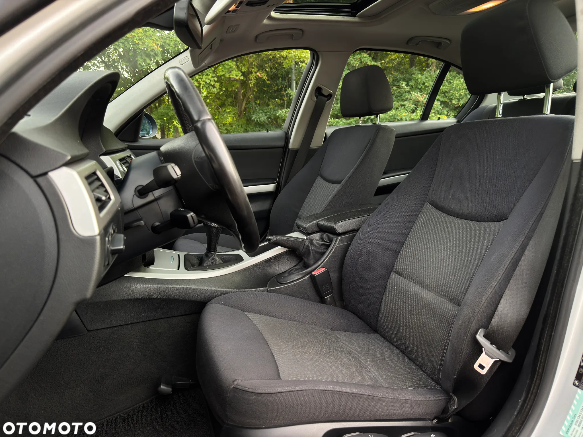 BMW Seria 3 320i - 11