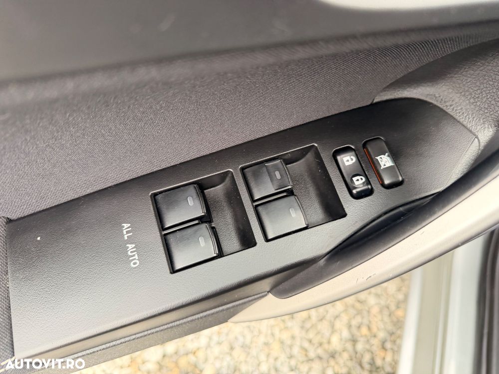 Toyota Auris ver-1-4-d--4d-unique - 21