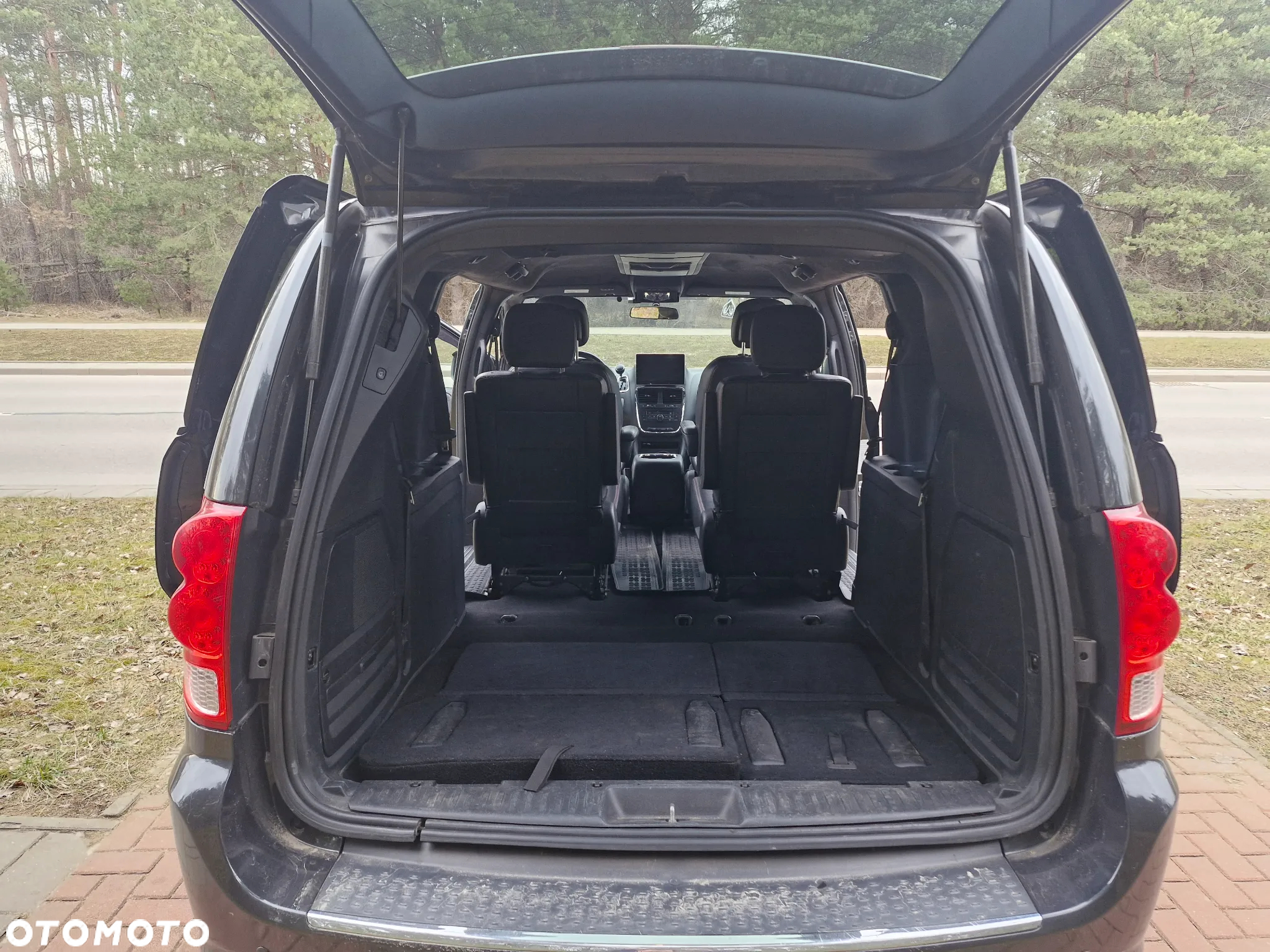 Dodge Grand Caravan 3.6 R/T - 14