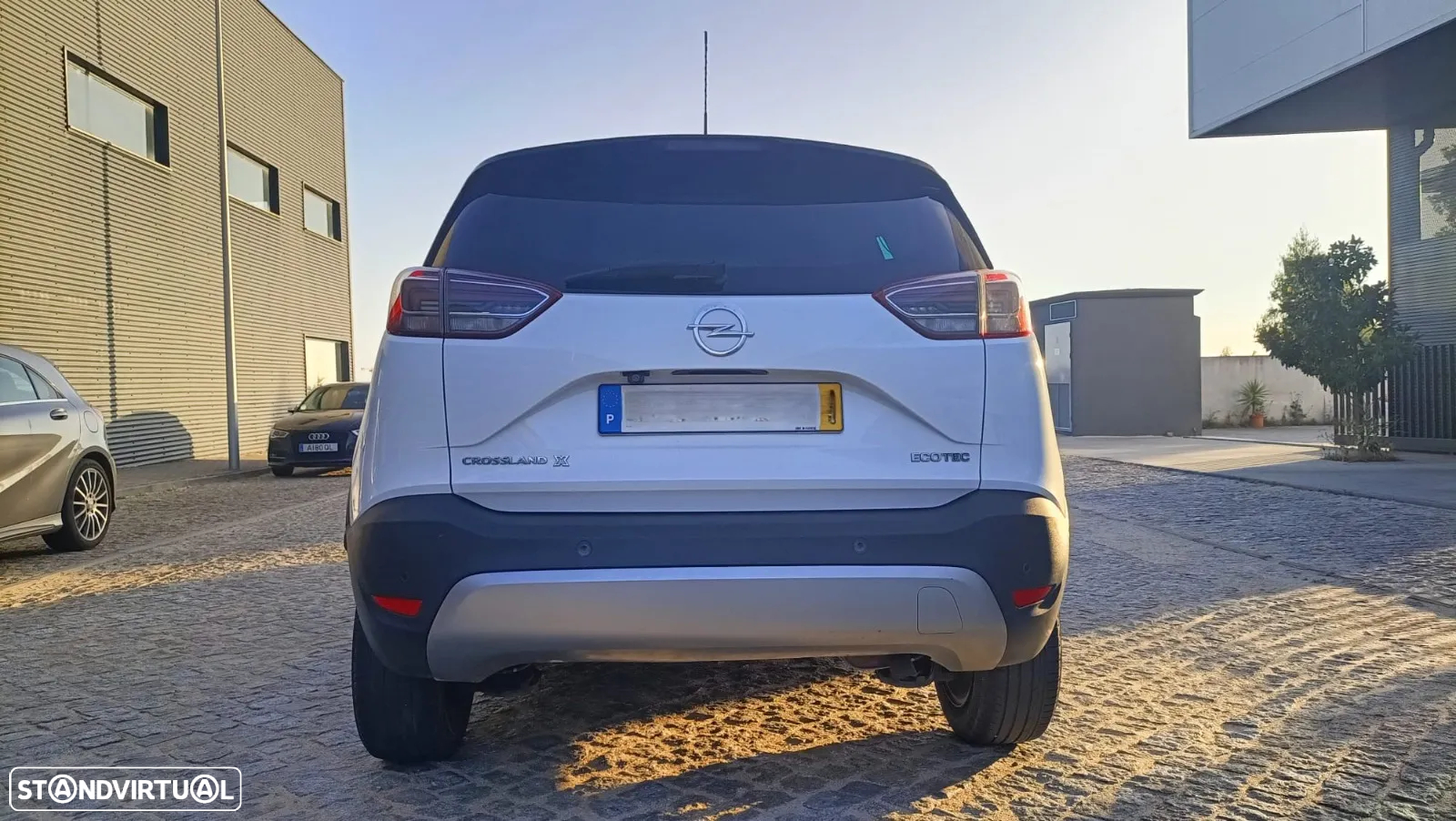 Opel Crossland X 1.2 T 120 Anos - 9