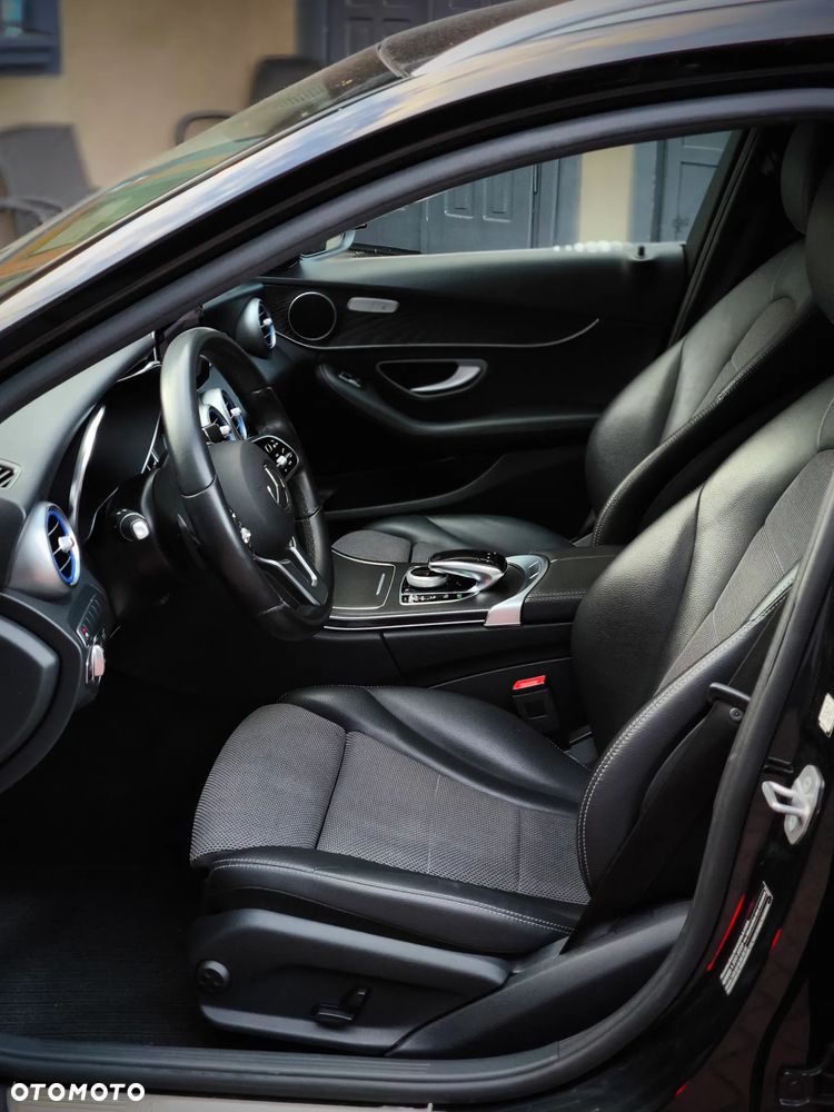 Mercedes-Benz Klasa C 220 d 9G-TRONIC - 7