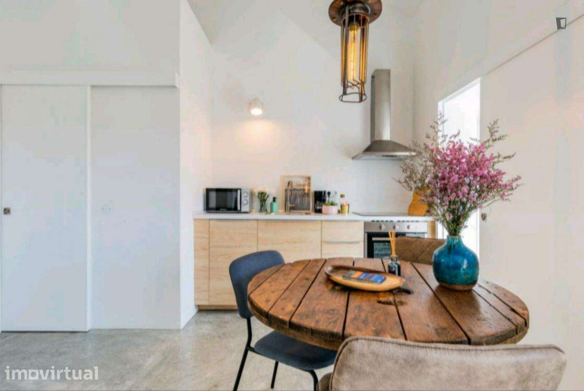 Casa com 2 quartos - localizado em Santa Marinha Porto - Grande imagem: 2/46