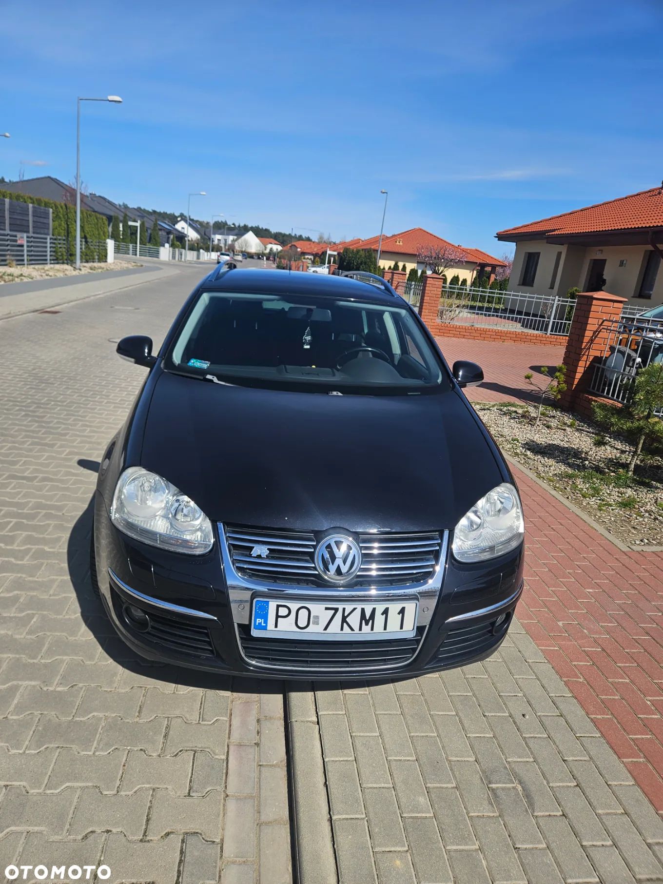 Volkswagen Golf - 1