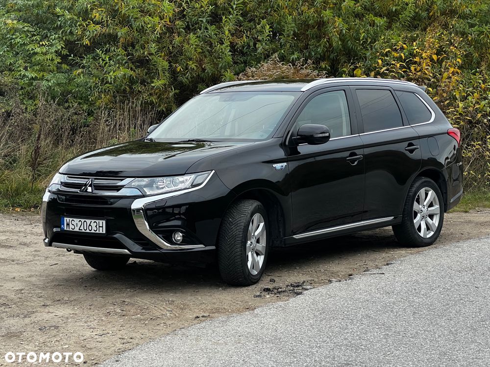 Mitsubishi Outlander PHEV Instyle NAVI - 1