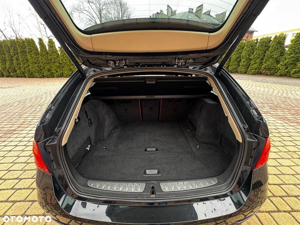 BMW Seria 3 320d Luxury Line EU6 - 31