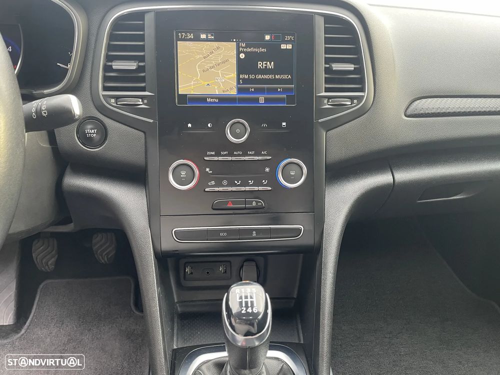 Renault Mégane Sport Tourer 1.5 dCi Intens - 32